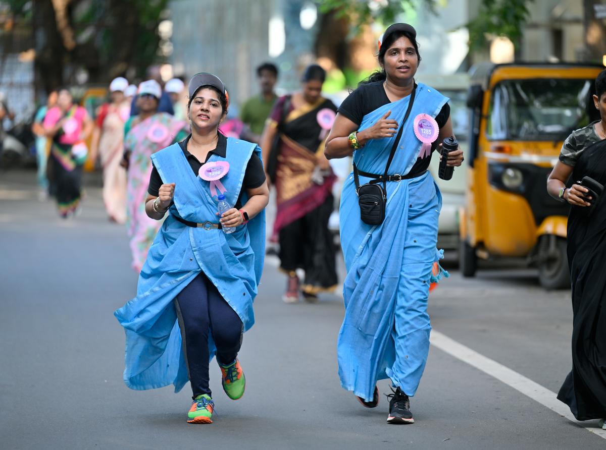 Participants at the Sari Marathon on Sunday