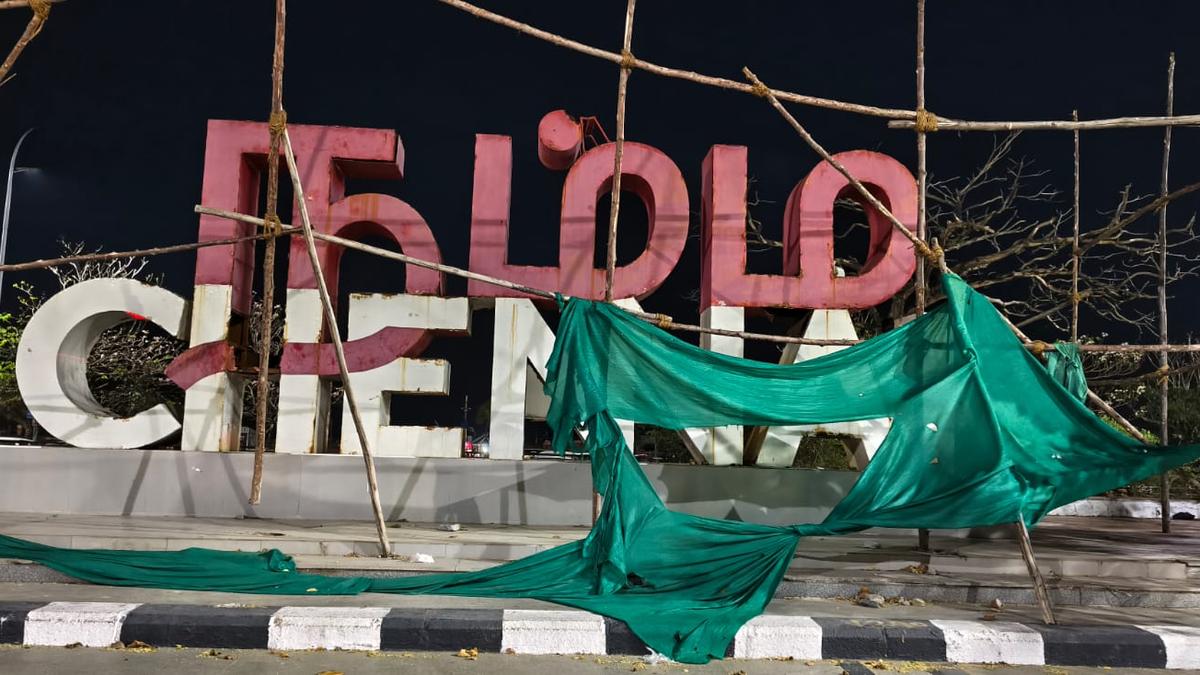 ‘Namma Chennai’ selfie point at Marina Beach is damaged