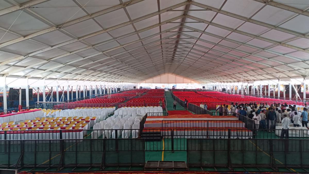 Stage set for Rahul Gandhi’s rally in Kolar today