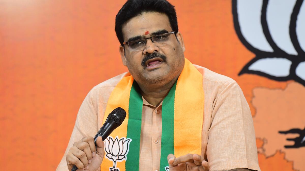 Modi exposed ‘Thalli Congress - Pilla Congress’ conspiracy to split anti-YSRCP votes, says BJP spokesperson