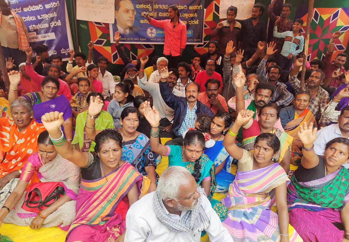 Ekalavyanagar residents to continue indefinite protest