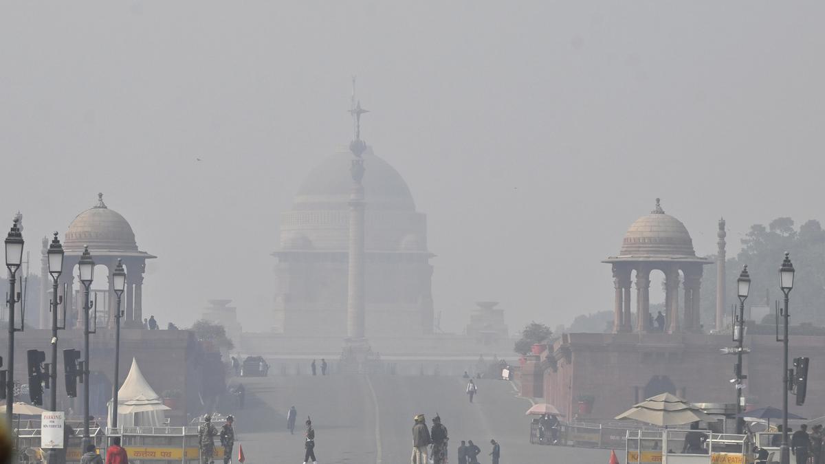 CAQM submits long-term steps to curb air pollution; Supreme Court asks Delhi authorities to act