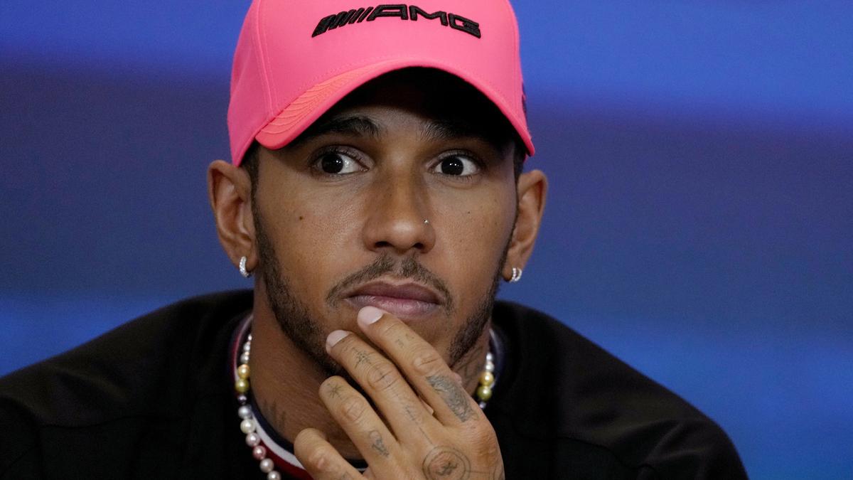 FIA clarifies ban on drivers making political statements