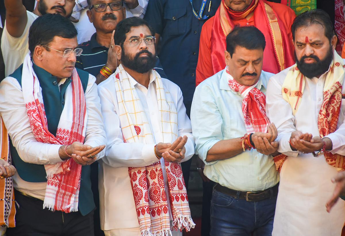 Maharashtra CM, team pay ‘gratitude visit’ to Kamakhya Temple in Guwahati