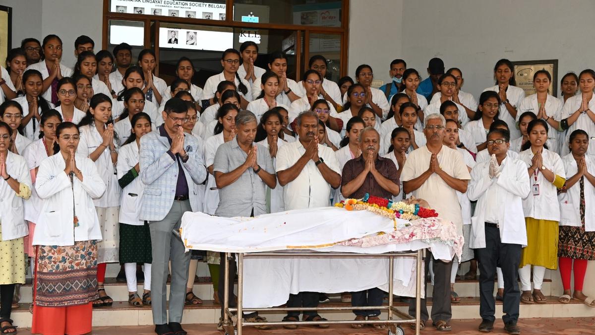 KLE Society hails Guruling Kapse’s family for donating body