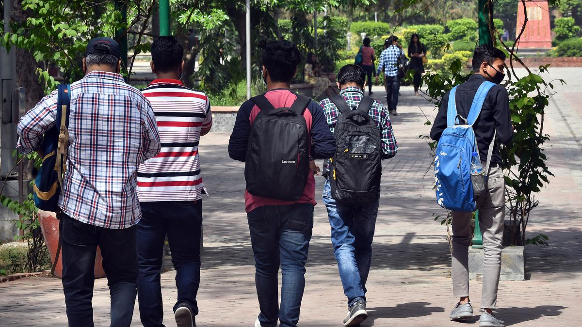 UGC to issue guidelines on pursuing two courses simultaneously