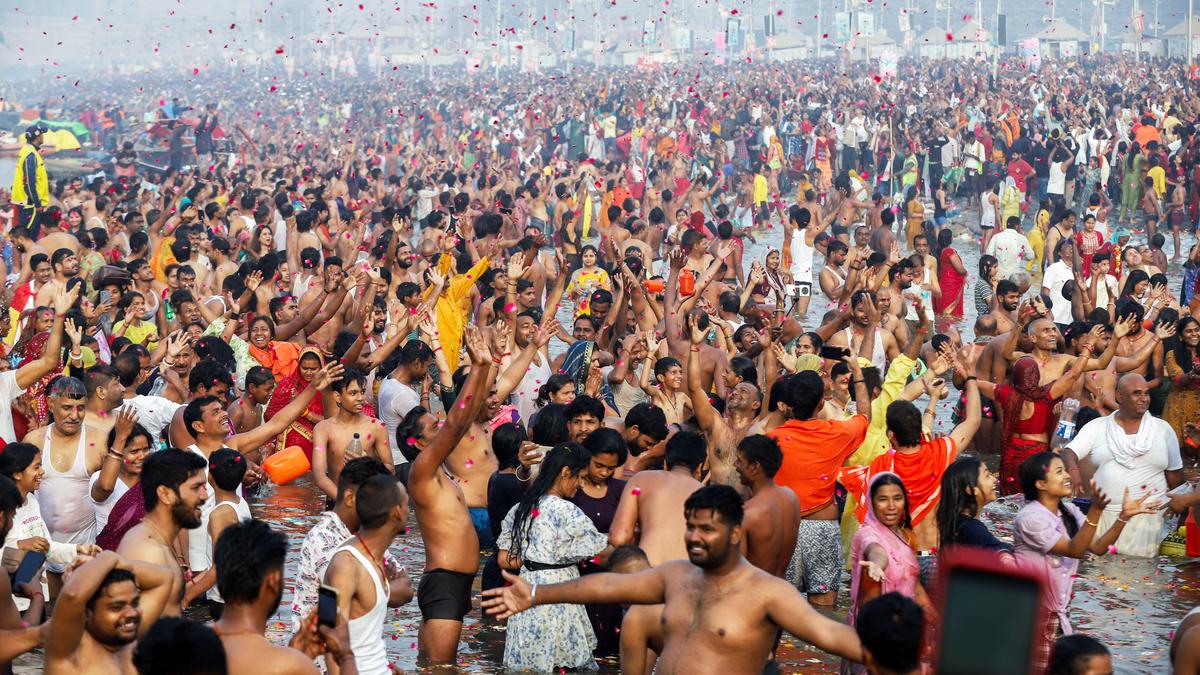 Maha Kumbh draws to a close: over 1.4 crore people take holy dip on Sivaratri