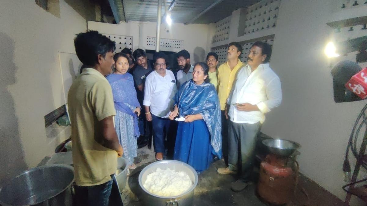 BC Welfare Minister inspects State-run boys hostel