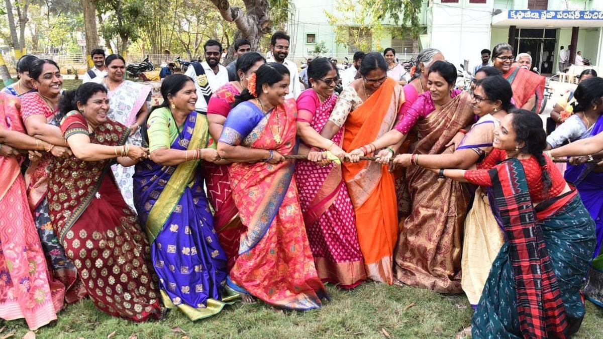 Every woman should become an inspiration: Poonam Malakondaiah