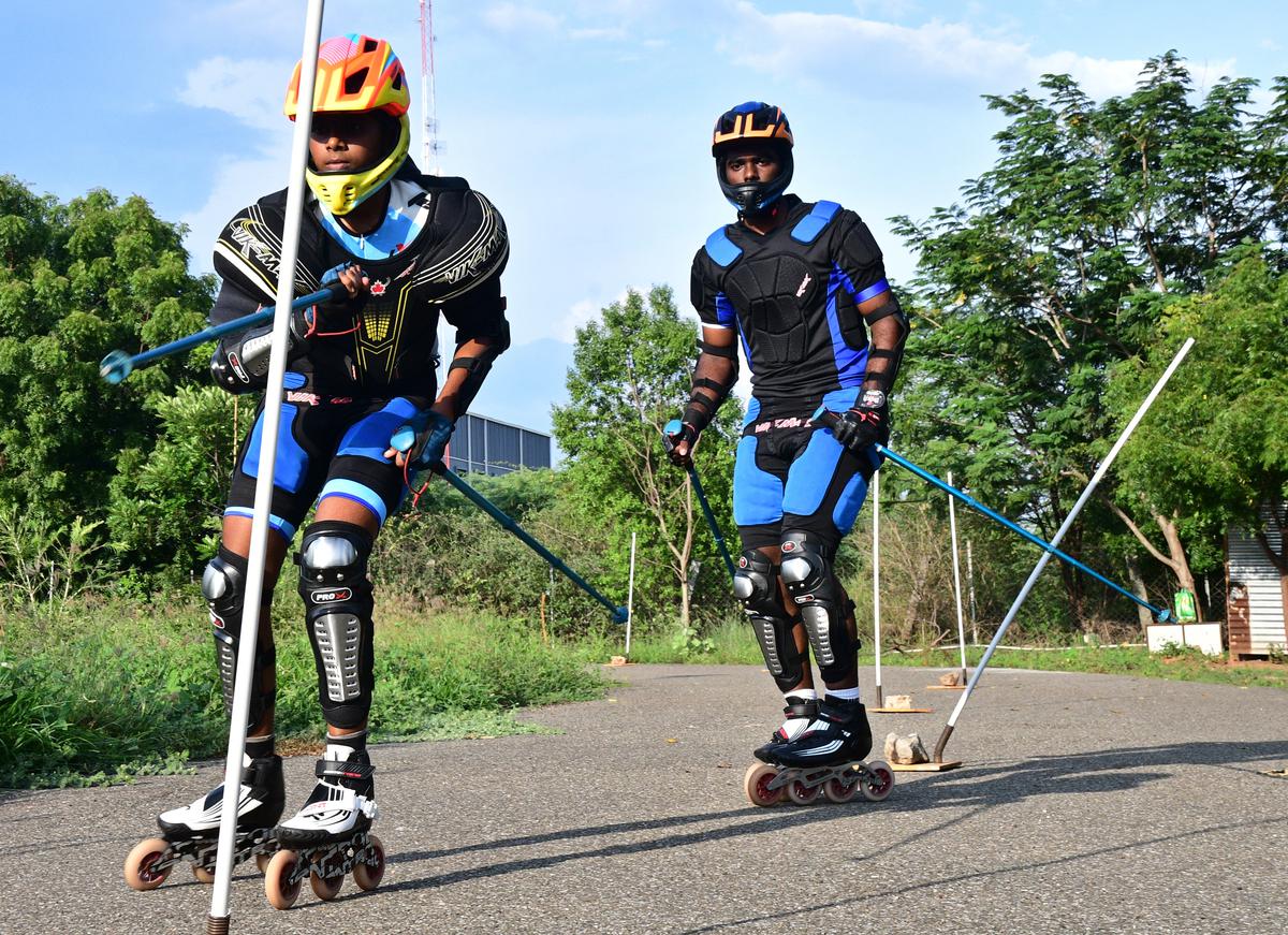 P Naveena y S Gowtham de la Kanishka Skating Academy en Coimbatore, India, representarán a la especialidad alpina en los World Skate Games Argentina 2022. 