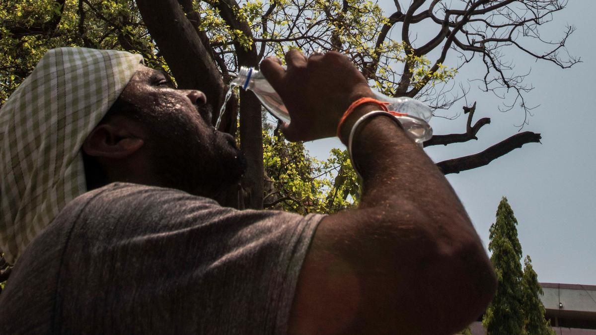 No respite from heat wave for people in Prakasam district of Andhra Pradesh