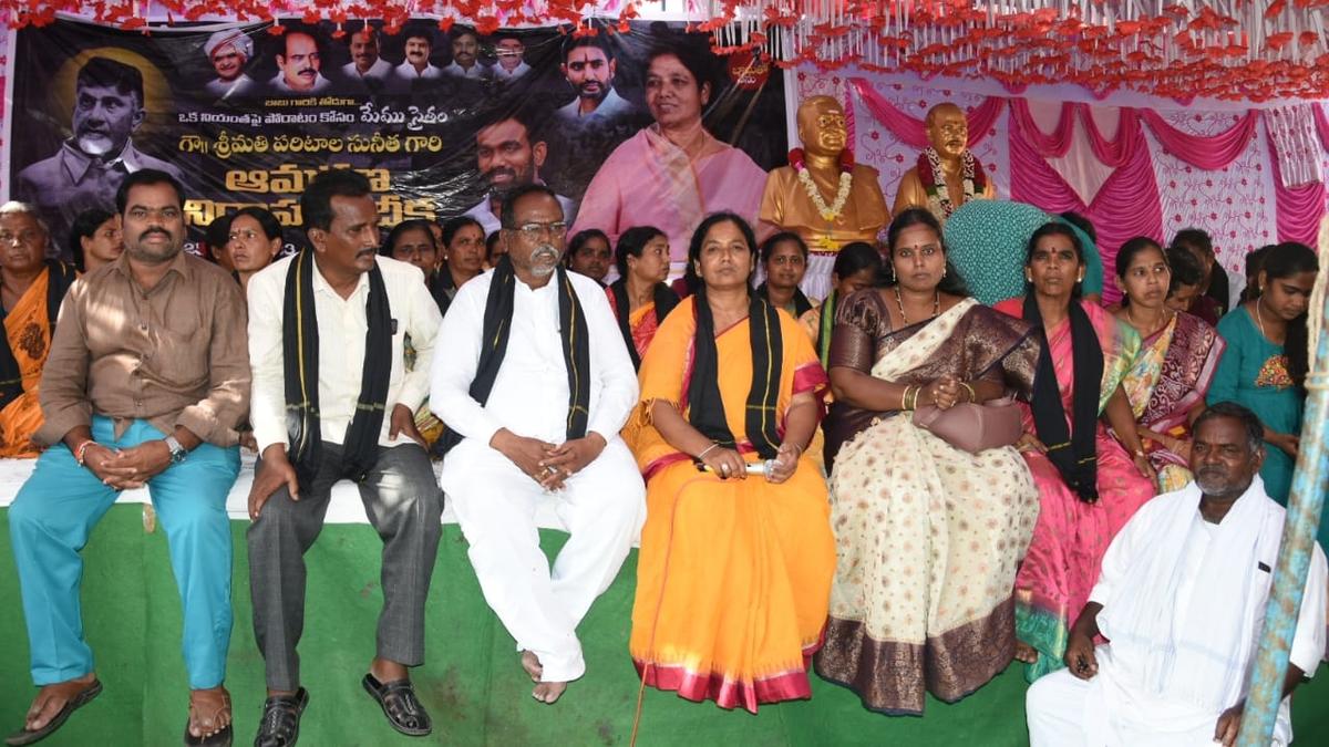 TDP leader Paritala Sunitha launches ‘fast-unto-death’ protest in Anantapur against arrest of Chandrababu Naidu
