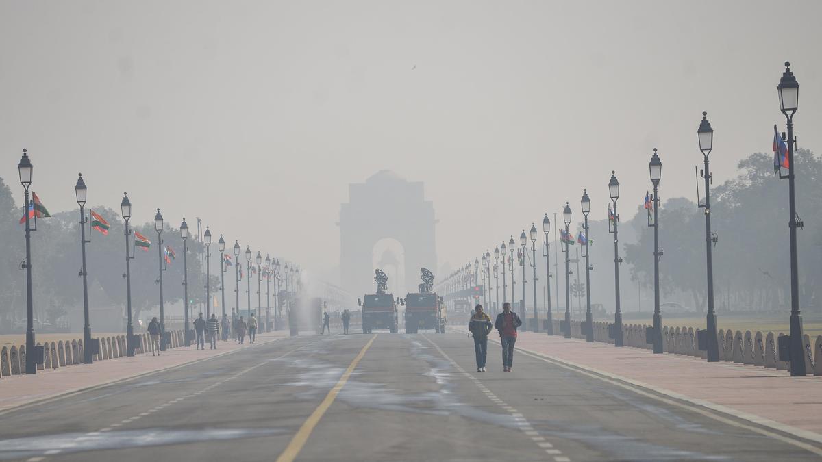 Delhi records ‘very poor’ air; IMD predicts cold wave