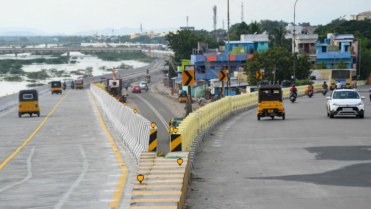 Ministers inaugurate additional arm for Sellur rail over bridge