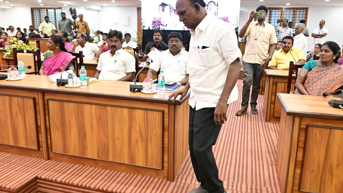 Salem Councillors criticise Corporation officials over incomplete works, falsified records