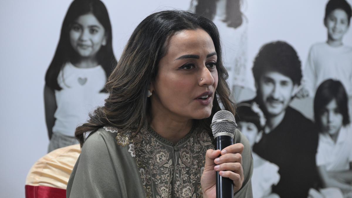 Namrata Shirodkar lauds ‘Mothers’ Milk Bank’ at Andhra Hospitals