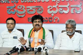 KPRS asks govt to declare Kalaburagi as flood-affected district, release  special package - The Hindu