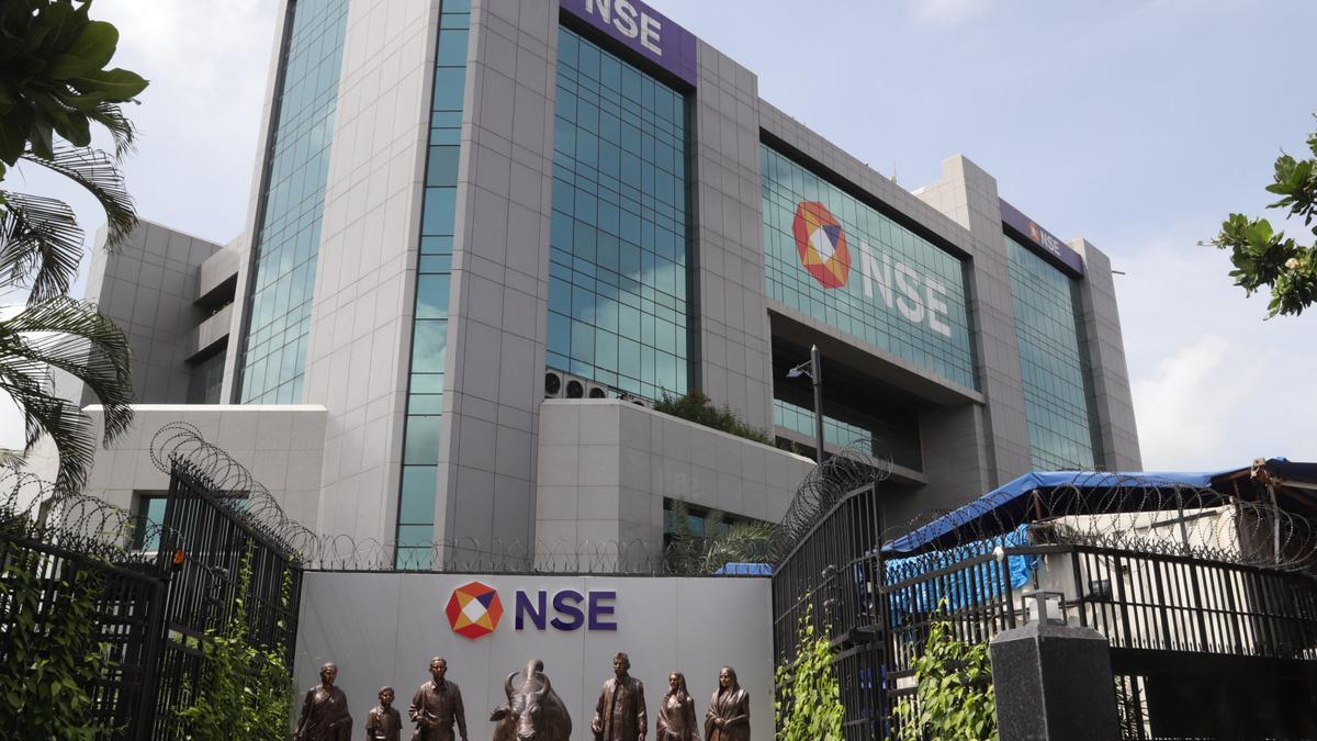 Sensex bounces back after 5-day slump; Nifty ends marginally lower