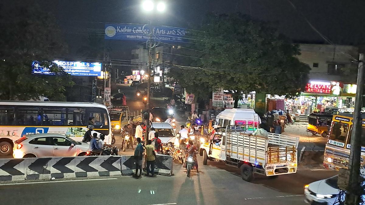 Neelambur junction in Coimbatore reels under traffic snarls during evening hours