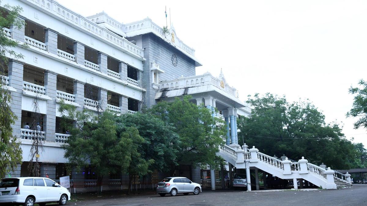 Kalaburagi tops in disposal of applications received at Atalji Janasnehi Kendras