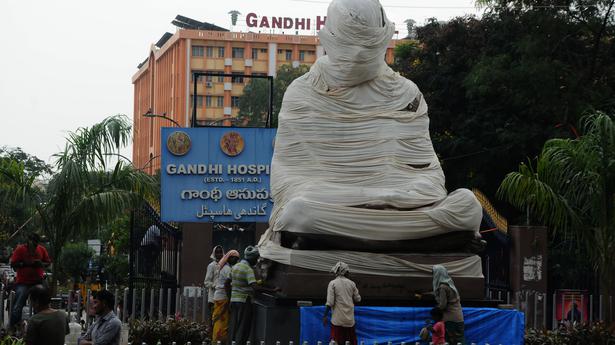 KCR to dedicate Gandhi park, Gandhi statue to nation today