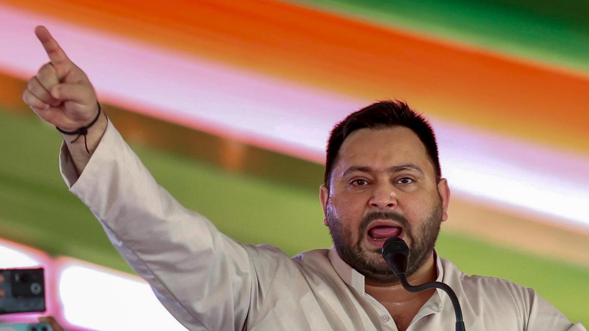 Kerala Assembly elections: RJD’s Tejashwi Yadav joins LDF campaign; Pinarayi Vijayan hails support