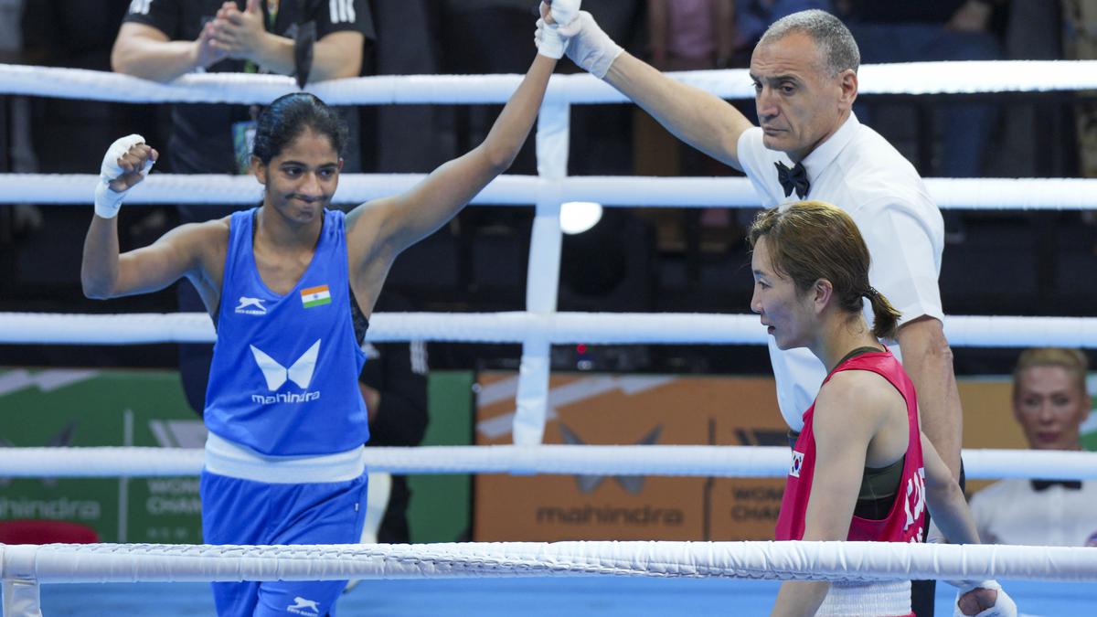 Boxing World Championships | Nitu, Preeti, Manju enter pre-quarters