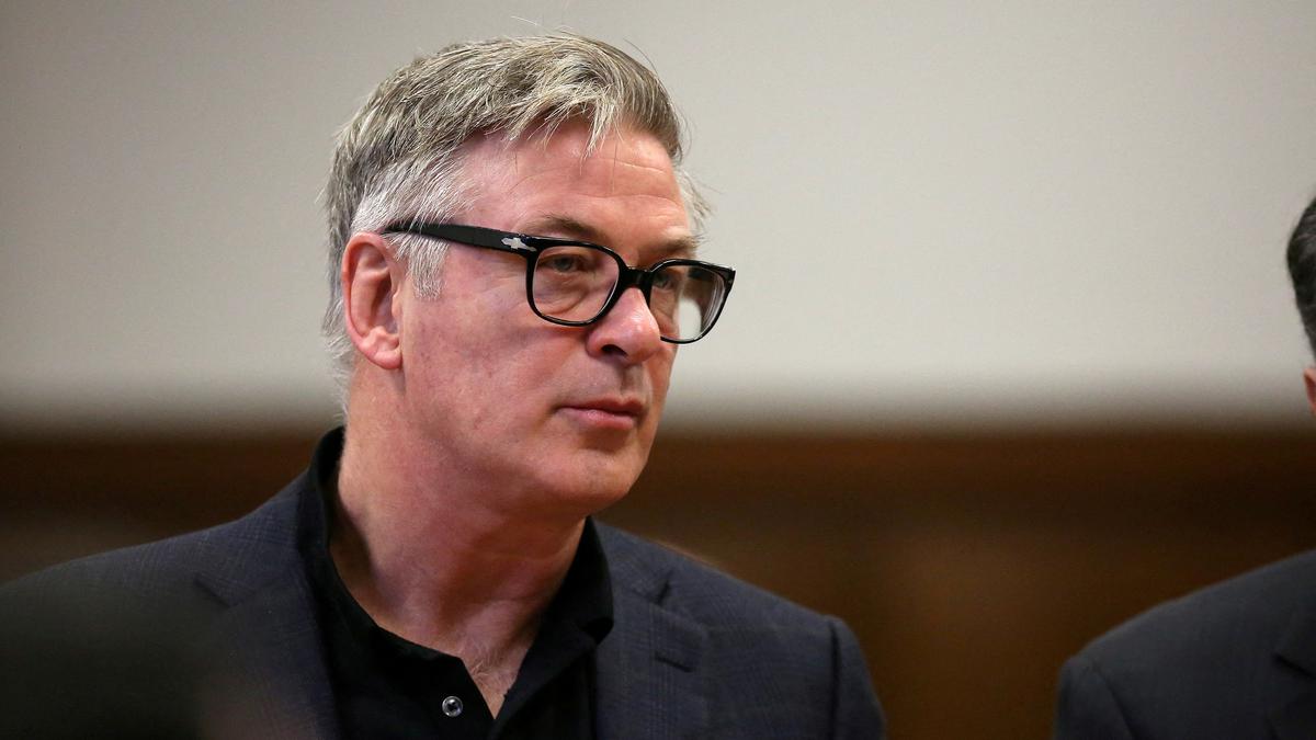 Alec Baldwin seeks dismissal of grand jury indictment in fatal shooting of ‘Rust’ cinematographer