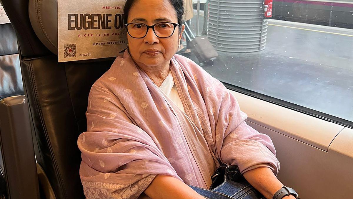 West Bengal CM Mamata Banerjee reaches Dubai, from Spain, to hold meetings with investors