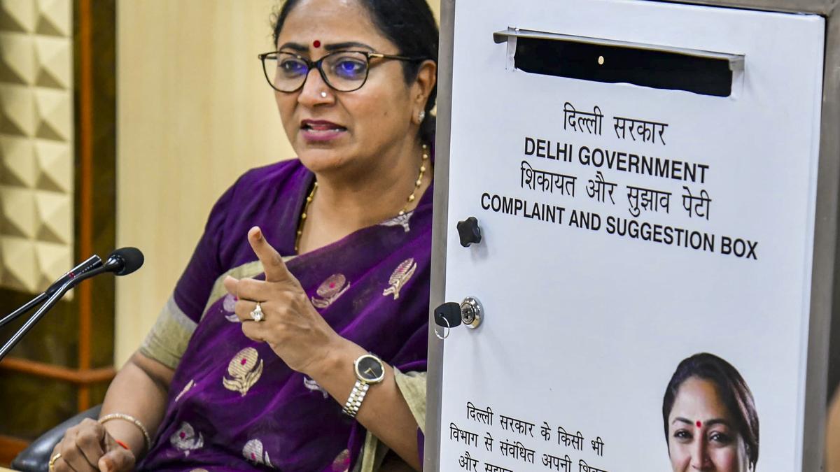 Set up mini secretariats to ensure access to different departments under one roof: CM