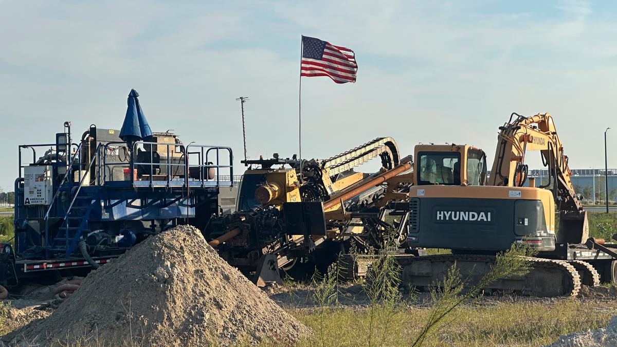 https://th-i.thgim.com/public/incoming/igdkon/article70019170.ece/alternates/LANDSCAPE_1200/Immigration_Raid_Hyundai_Plant_60010.jpg