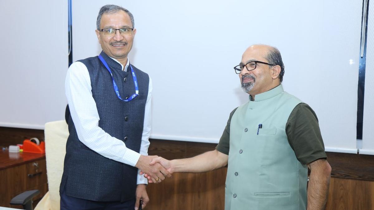 Pankaj Killedar takes over as Director of MCF in Hassan