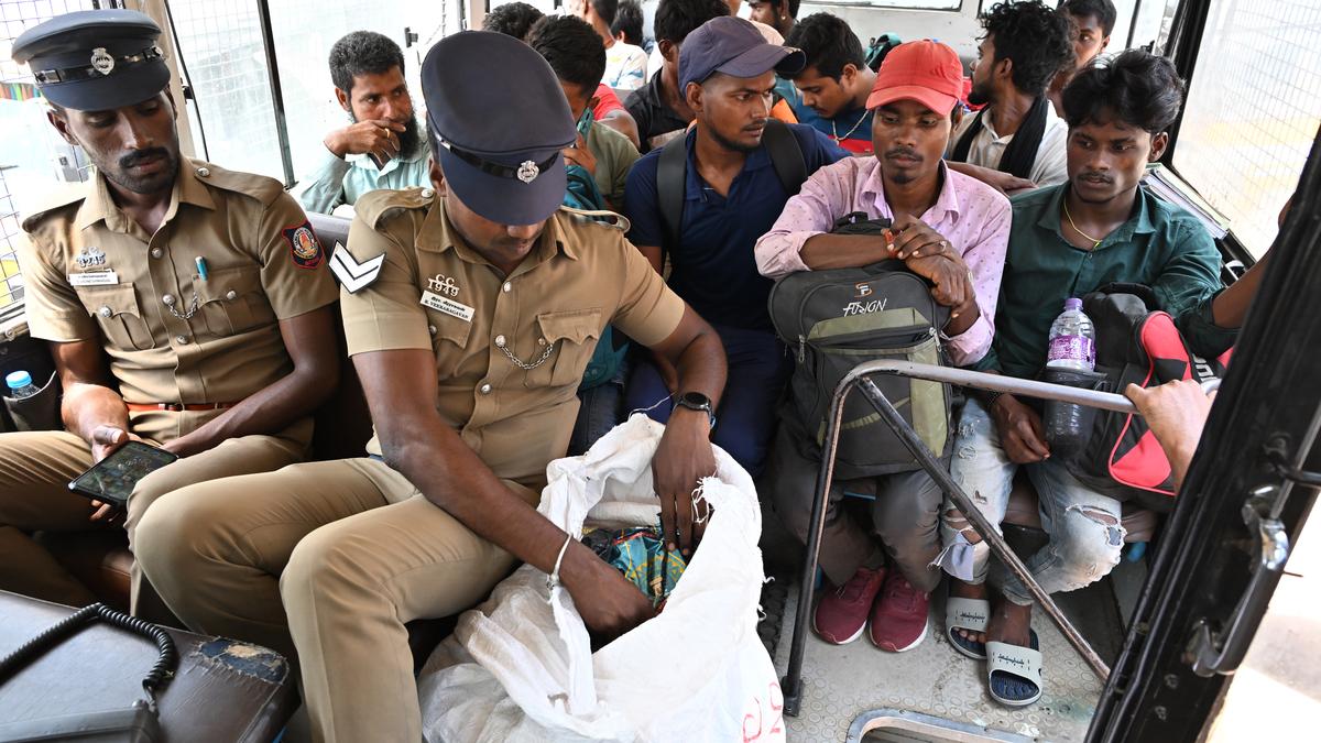 25 kg banned tobacco products seized from train passengers in Coimbatore