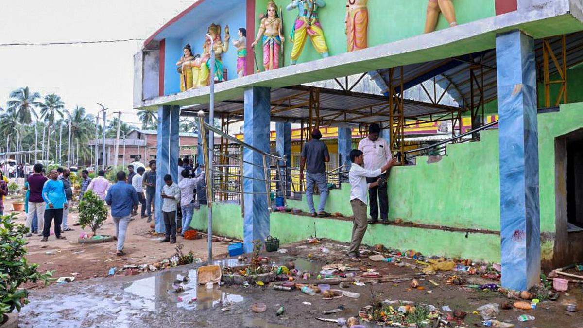 Andhra Pradesh stampede: At least nine dead at Venkateswara Swamy Temple in Srikakulam