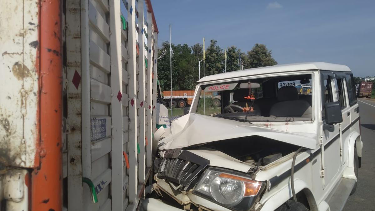 Andhra Pradesh Tribal Minister Sandhya Rani’s escort vehicle hit by van in Vizianagaram district; six injured