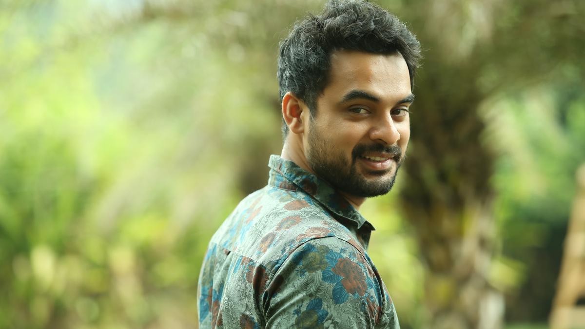 Actor Tovino Thomas suffers injury during film shooting