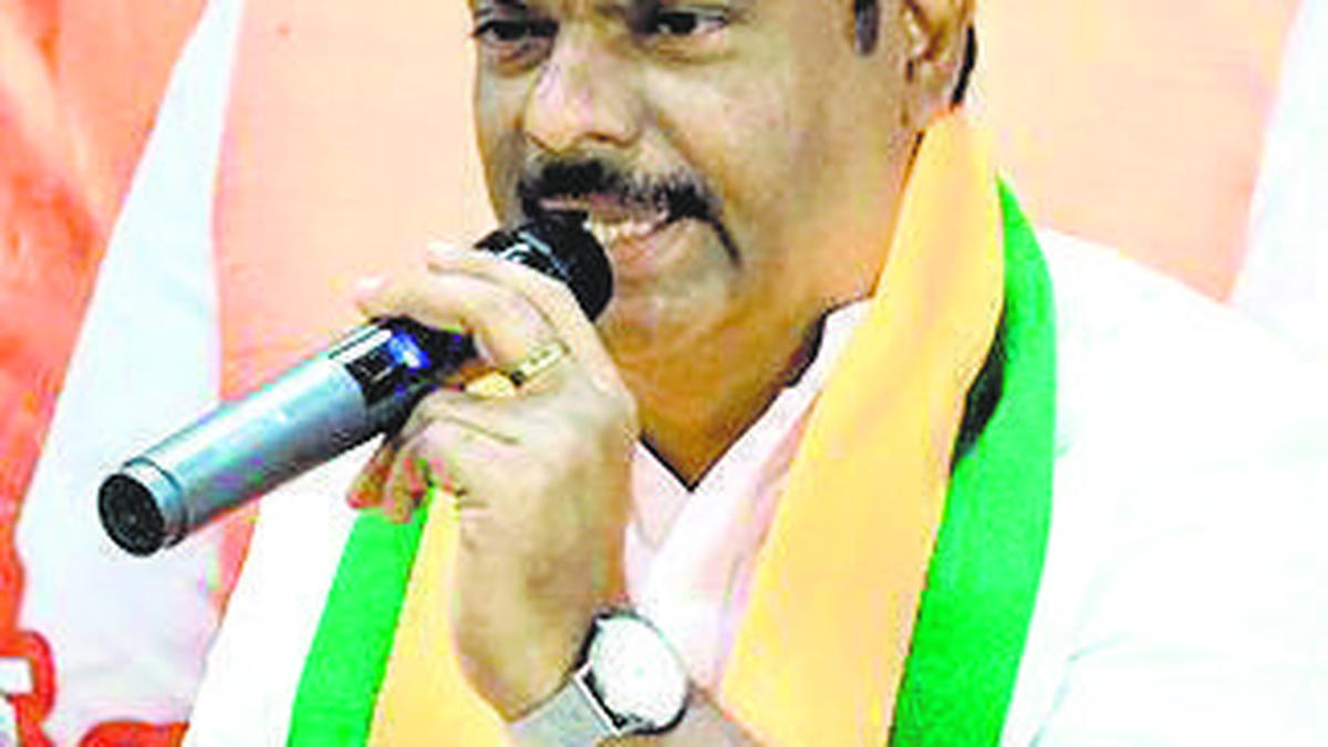 भाजपा आंध्र प्रदेश में कृत्रिम कमी पैदा करने के लिए एलपीजी एजेंसियों के खिलाफ कार्रवाई की मांग करती है