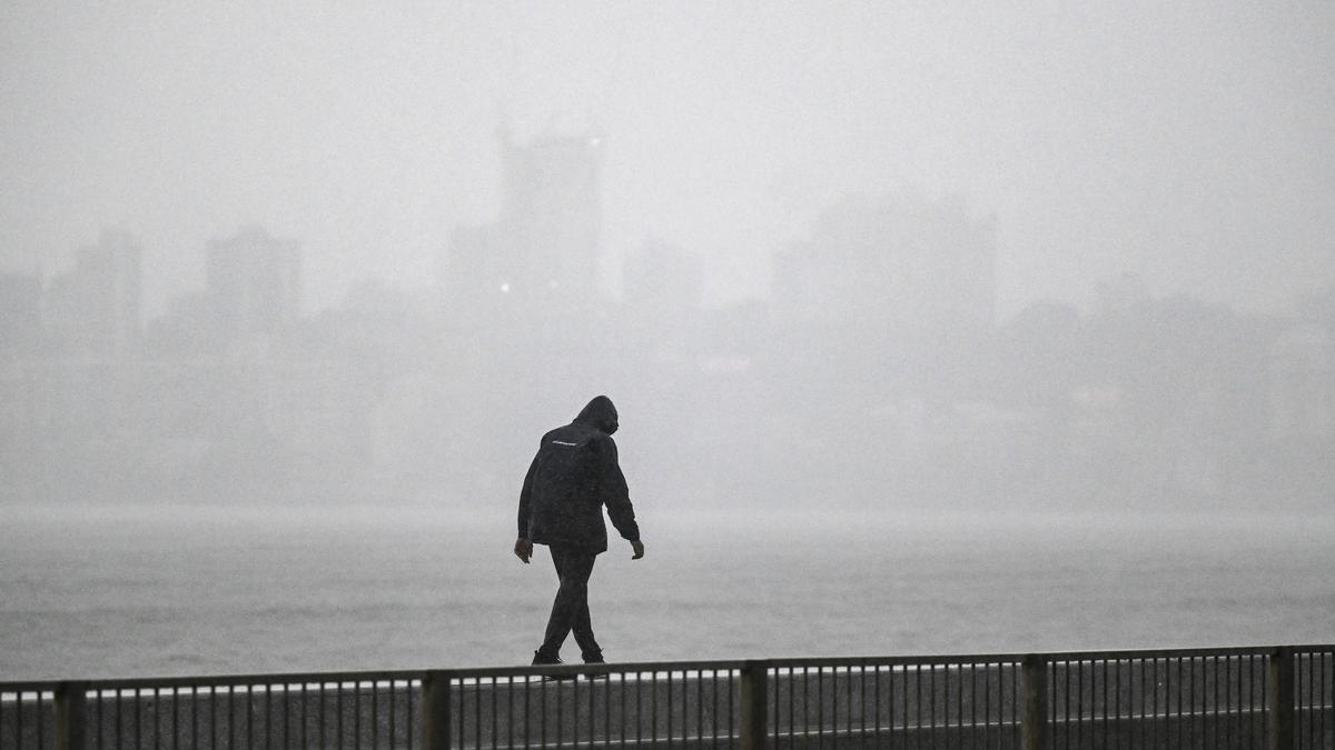 Mumbai rains: IMD issues orange alert for State capital, red alert for Vidarbha region