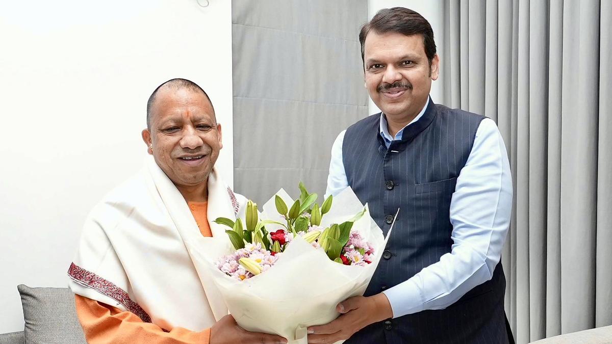 Maharashtra Cabinet to visit Ayodhya temple soon: Fadnavis 