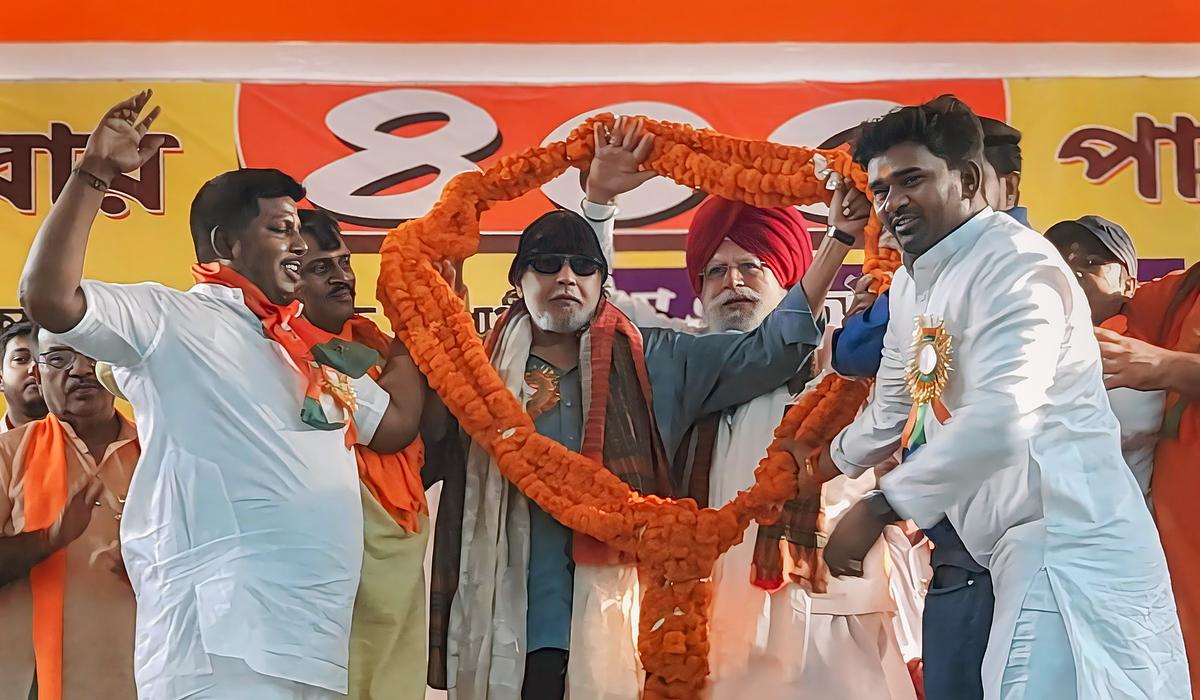 Actor Mithun Chakraborty campaigns for S.S. Ahluwalia, the BJP’s candidate from Asansol in Paschim Bardhaman district, on April 28, 2024. 