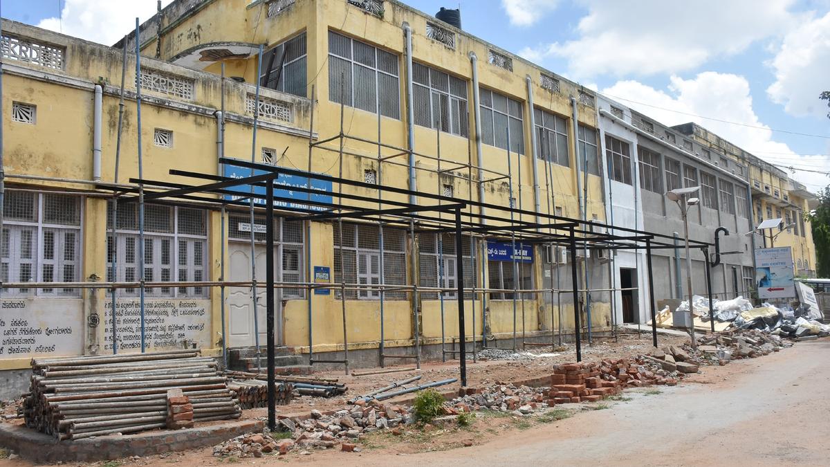 Mysuru’s super speciality, trauma care centers to treat patients soon