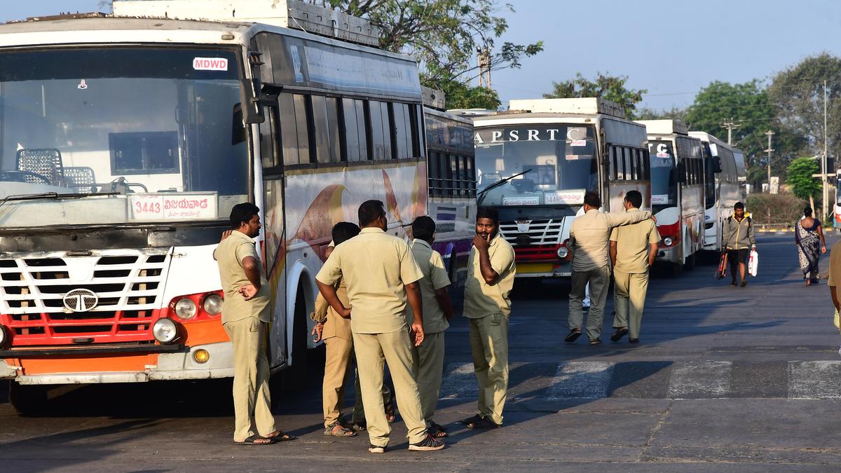 APSRTC eyes Sabarimala after tasting success in Tiruvannamalai route