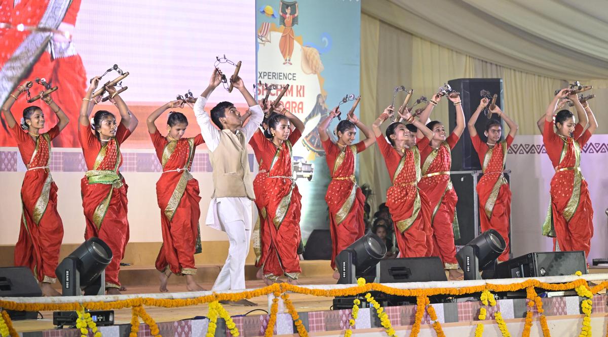 Artistes from Maharashtra perform on the last day of the Bharatiya Kala Mahotsav at Rashtrapati Nilayam in Hyderabad on Sunday.