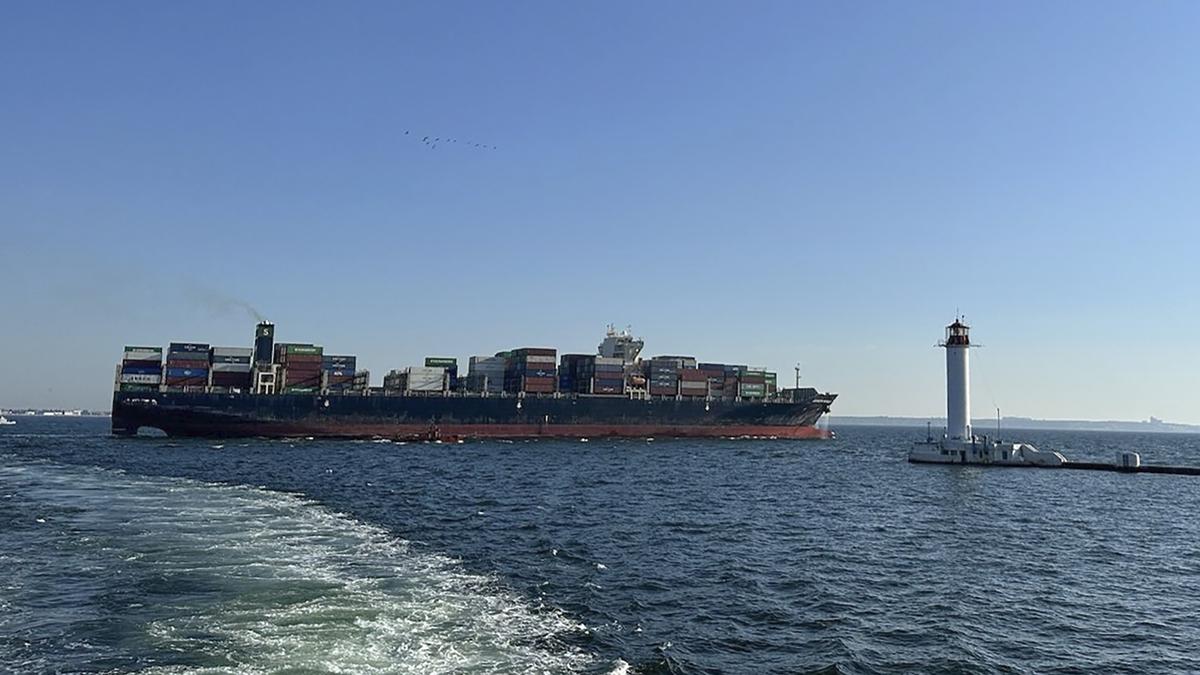 Russia hits Ukrainian grain depots again as a foreign ship tries out Kyiv's new Black Sea corridor