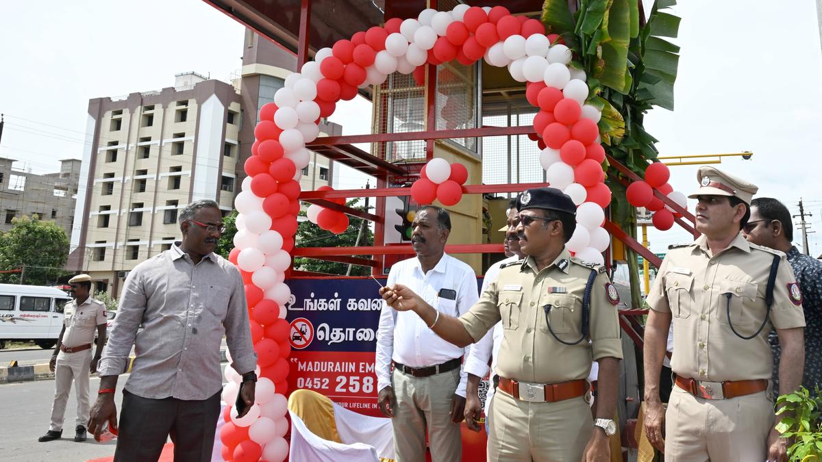 New traffic signal opened at Uthangudi junction