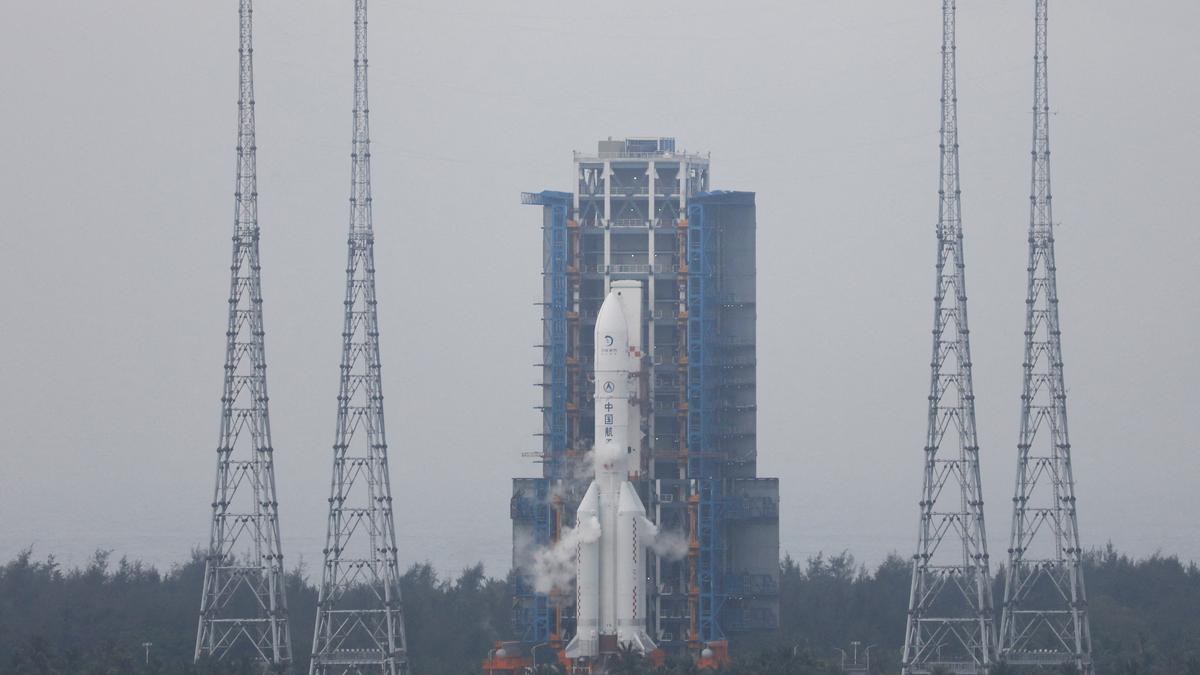 Chinese spacecraft successfully lands on moon's far side