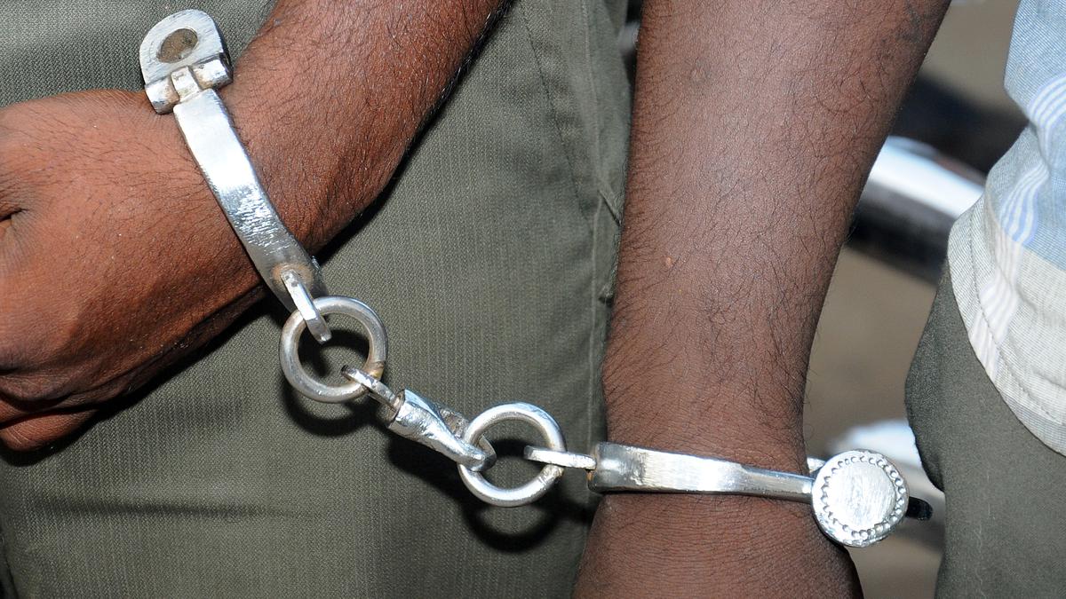 Hand_Cuff image