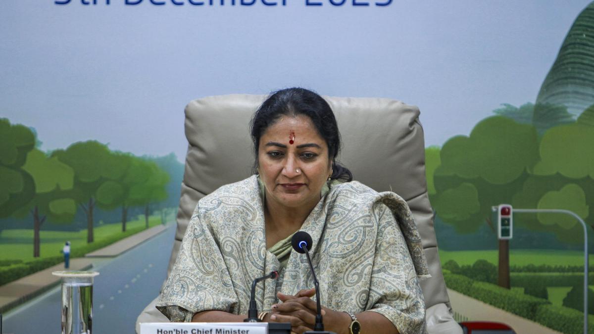 Delhi CM warns DMRC of action for flouting dust control norms at metro construction sites