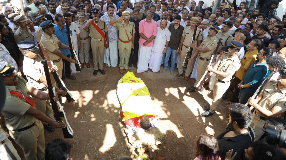 Film fraternity bids farewell to actor Sreenivasan