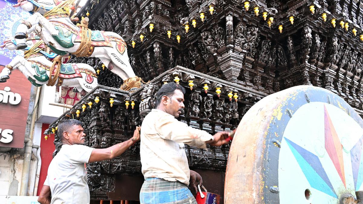 Sankararameswarar Temple car spruced up for Chithirai festival